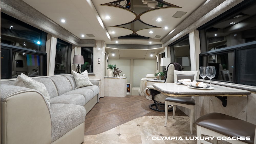 2005 Prevost  Marathon H3-45 For Sale