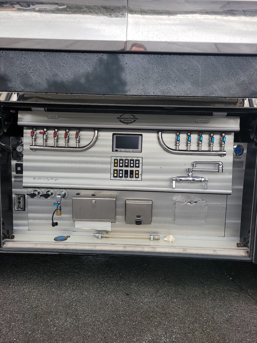 2005 Prevost Marathon XLII For Sale