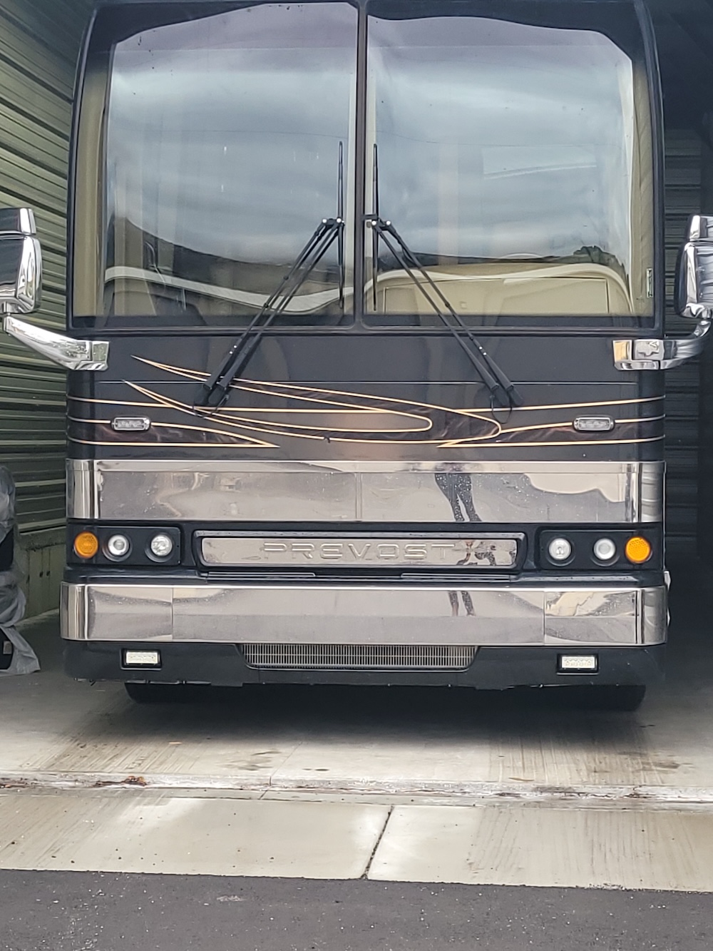 2005 Prevost Marathon XLII For Sale