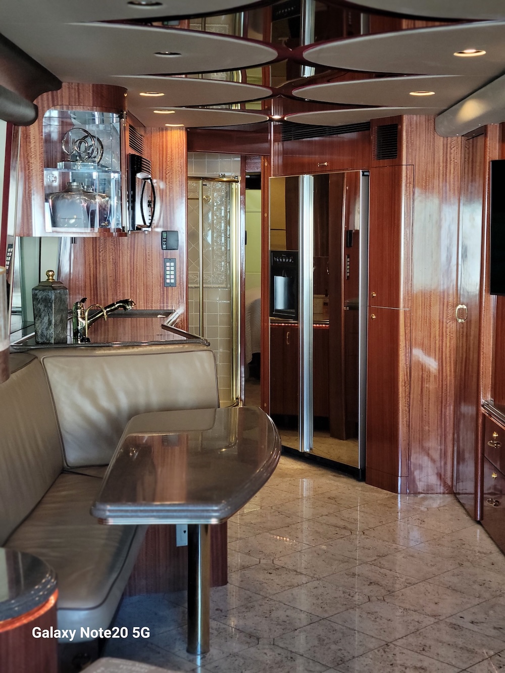 2005 Prevost Marathon XLII For Sale