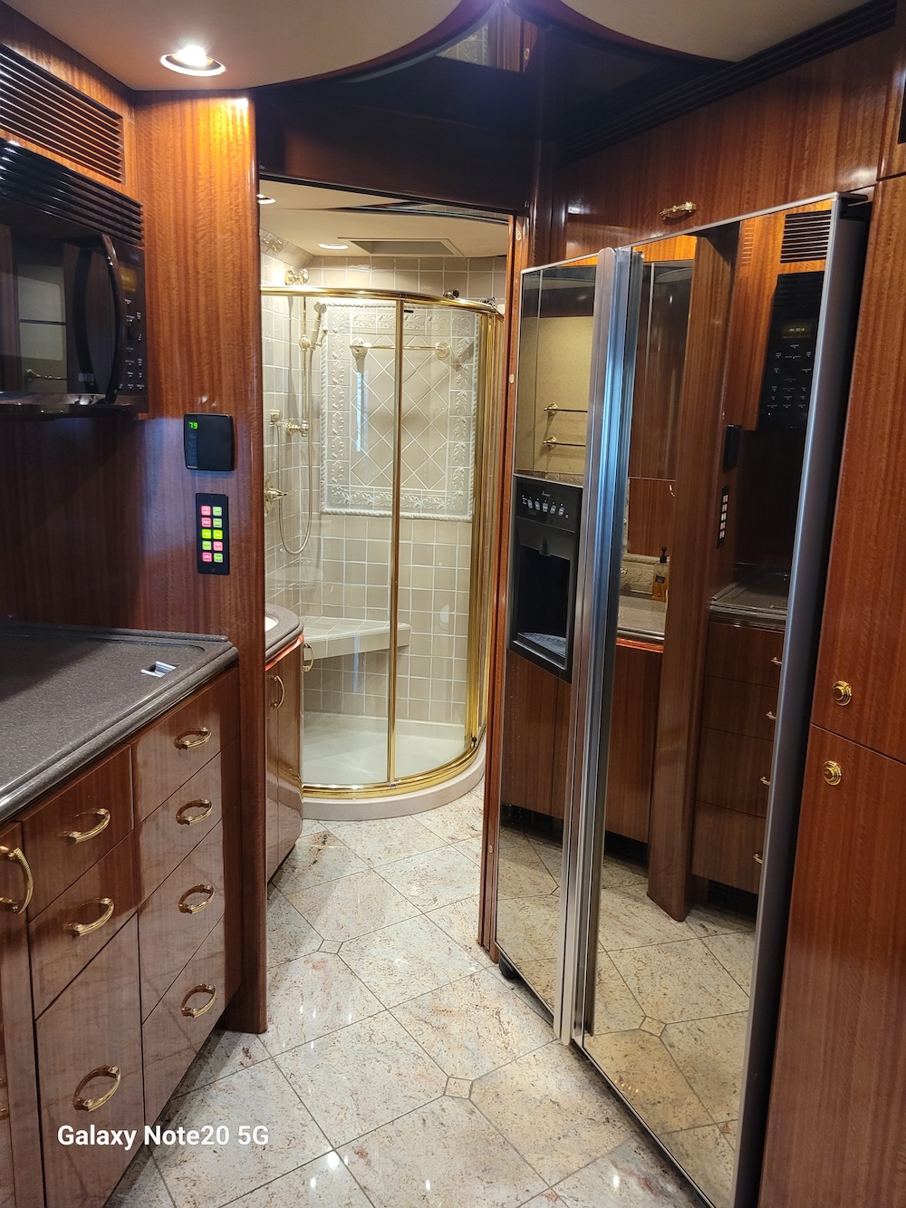 2005 Prevost Marathon XLII For Sale