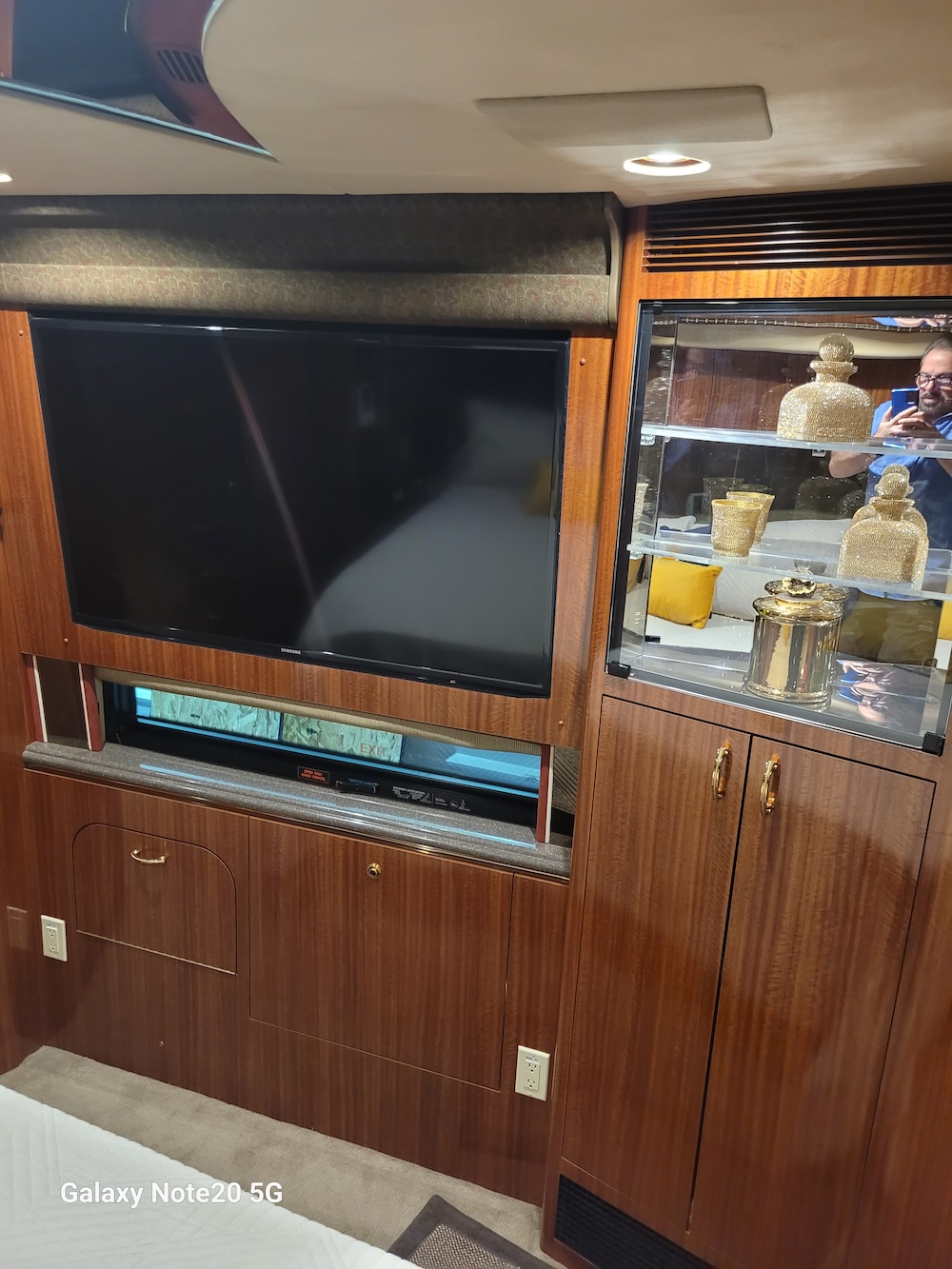 2005 Prevost Marathon XLII For Sale