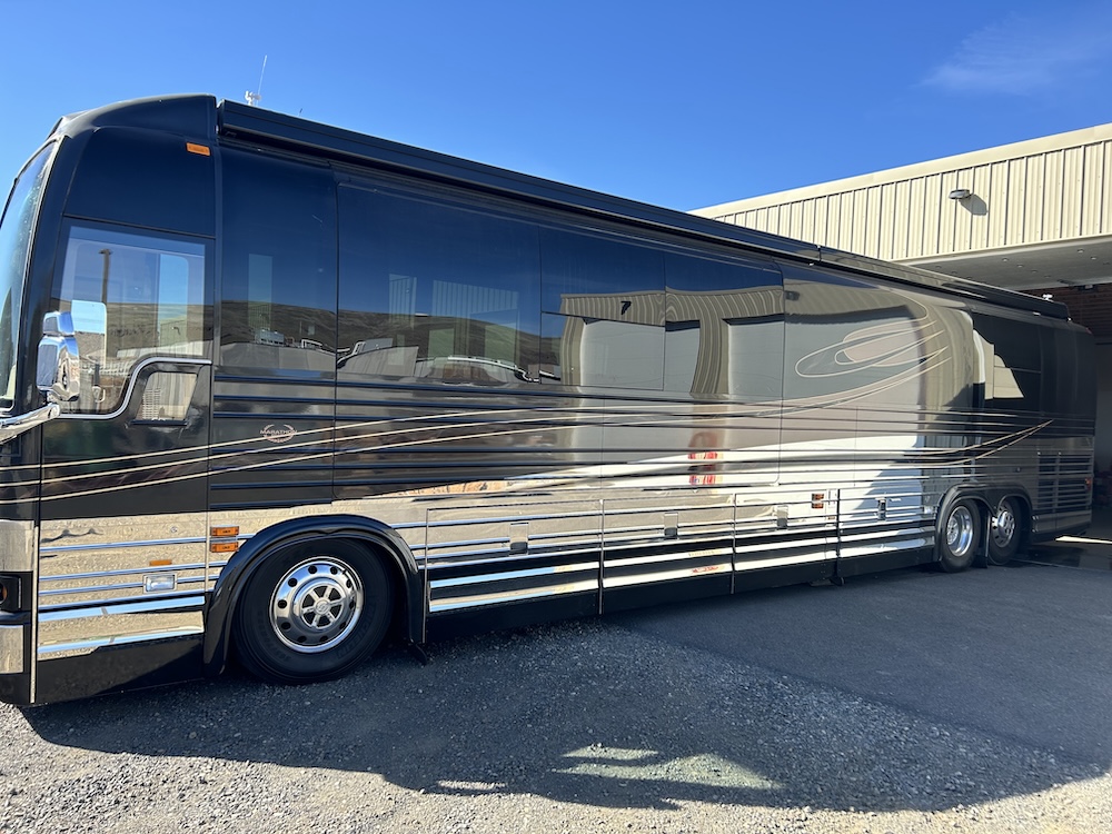 2005 Prevost Marathon XLII For Sale