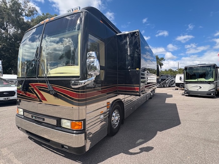 2005 Prevost Parliament XLII For Sale
