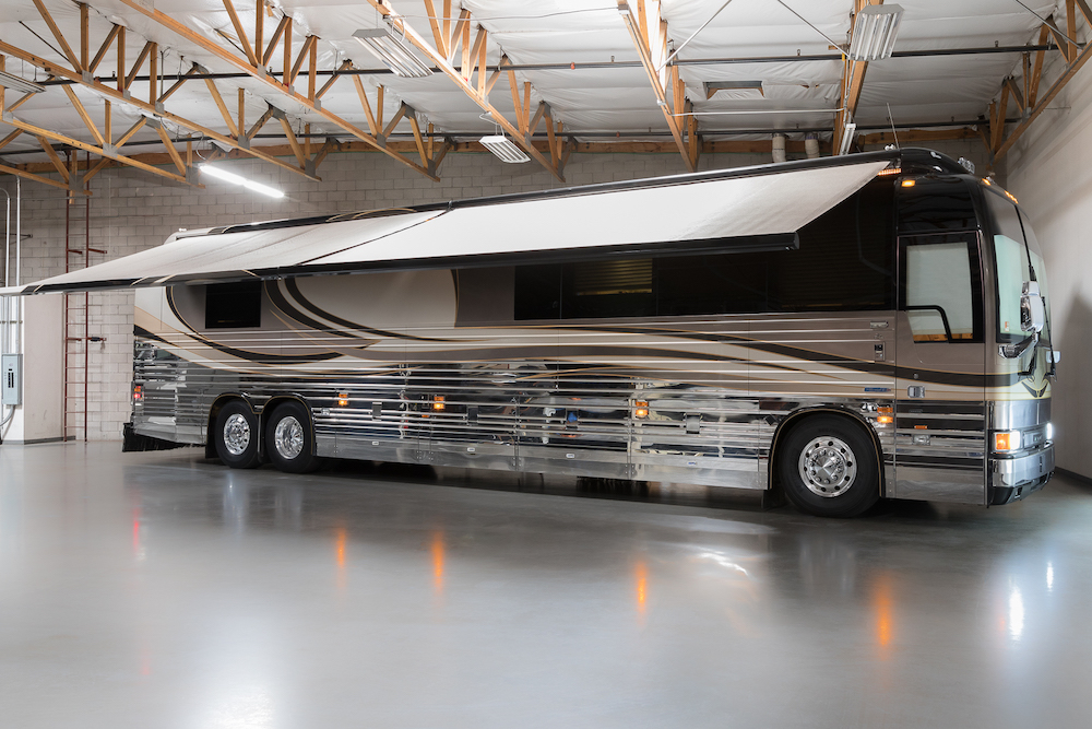 2005 Prevost Parliament XLII For Sale