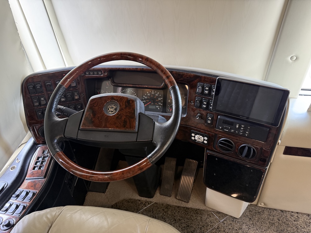 2005 Prevost Royale XLII For Sale