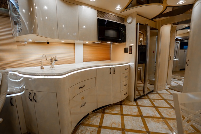 2006 Prevost Marathon H3-45 For Sale