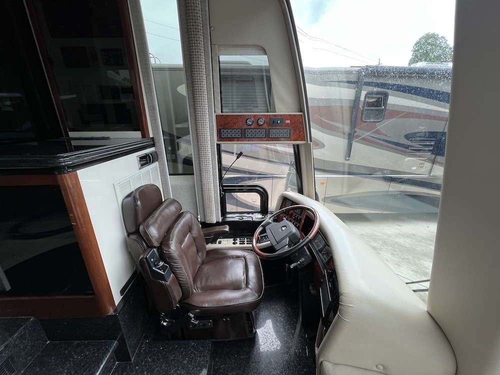 2006 Prevost American H3-45 For Sale