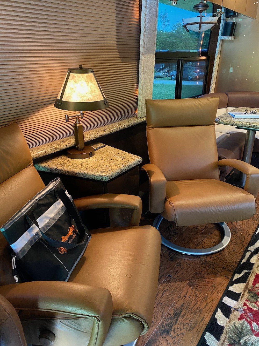 2006 Prevost Featherlite H3-45 For Sale