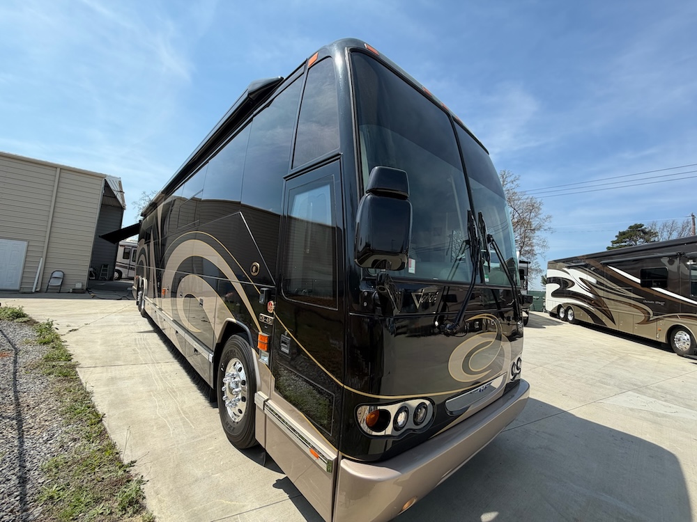 2006 Prevost Featherlite H3-45 For Sale