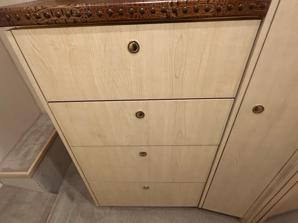 2006 Prevost Featherlite H3-45 For Sale