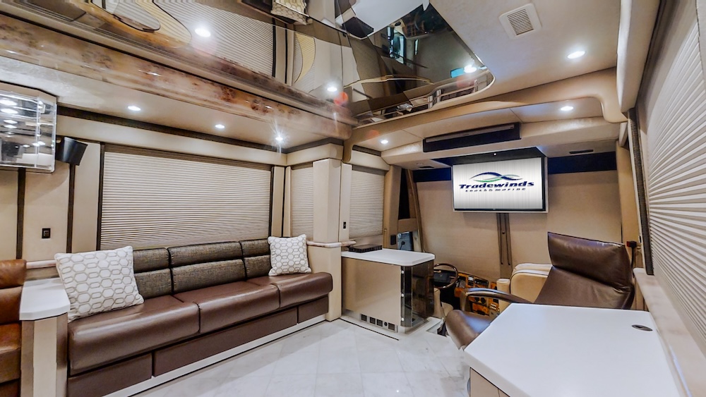 2006 Prevost  Featherlite H3-45 For Sale