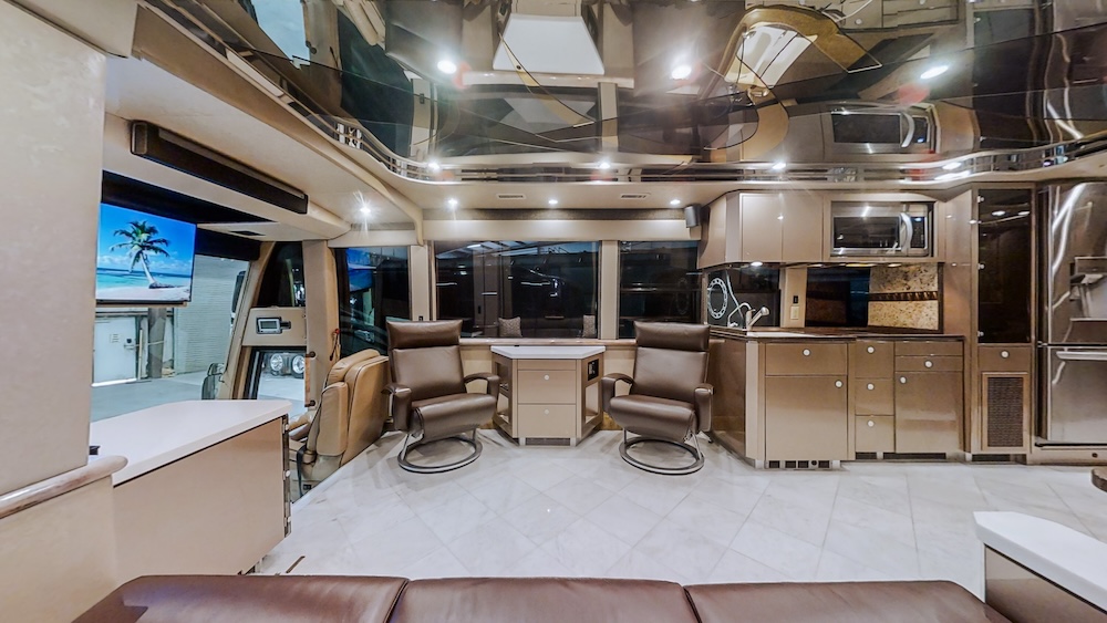 2006 Prevost  Featherlite H3-45 For Sale