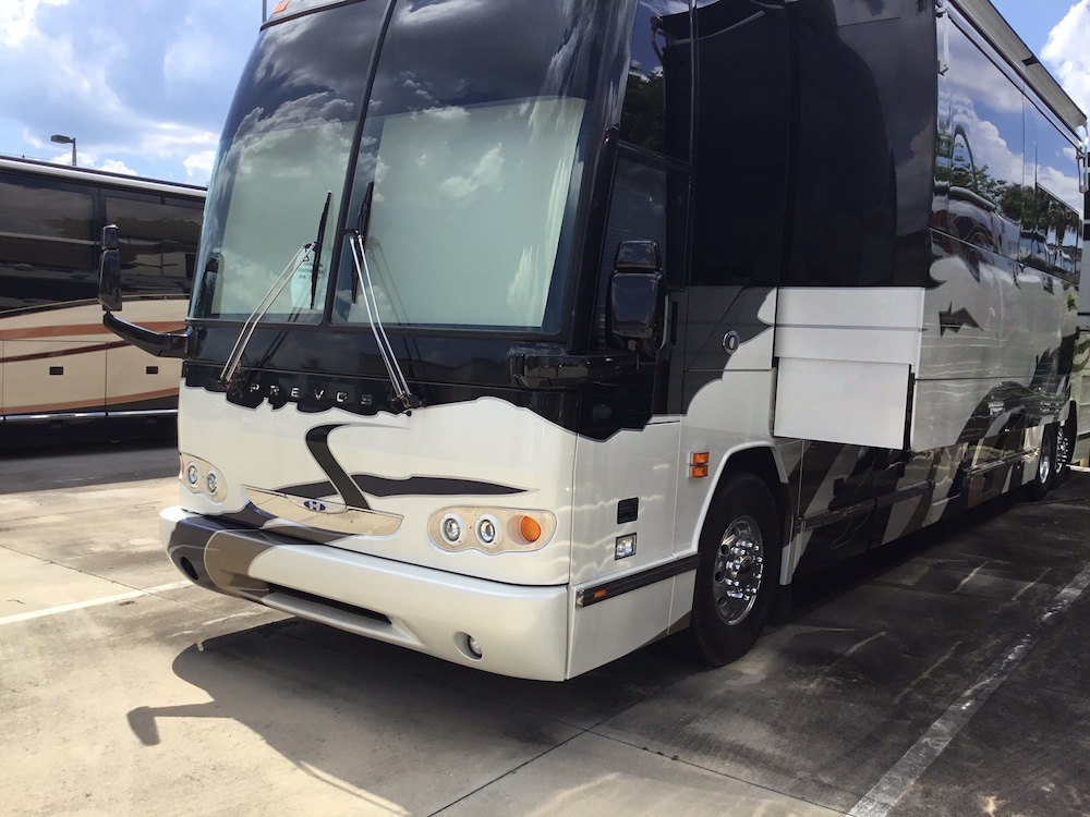 2006 Prevost Featherlite H3-45 For Sale