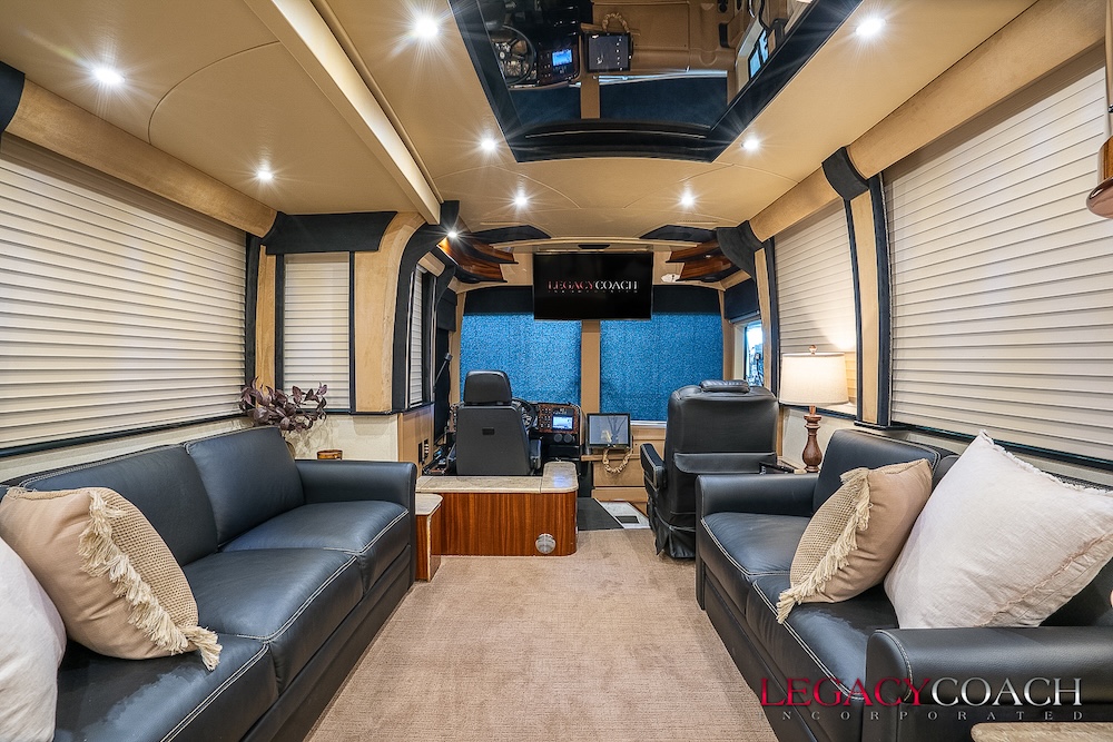 2008 Prevost Legendary XLII For Sale