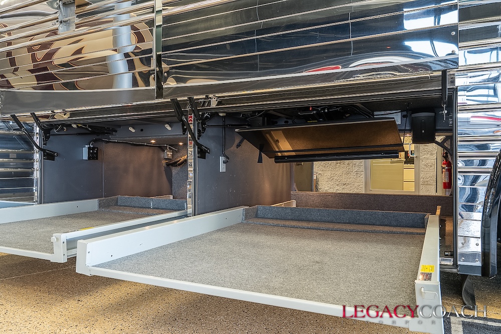 2008 Prevost Legendary XLII For Sale