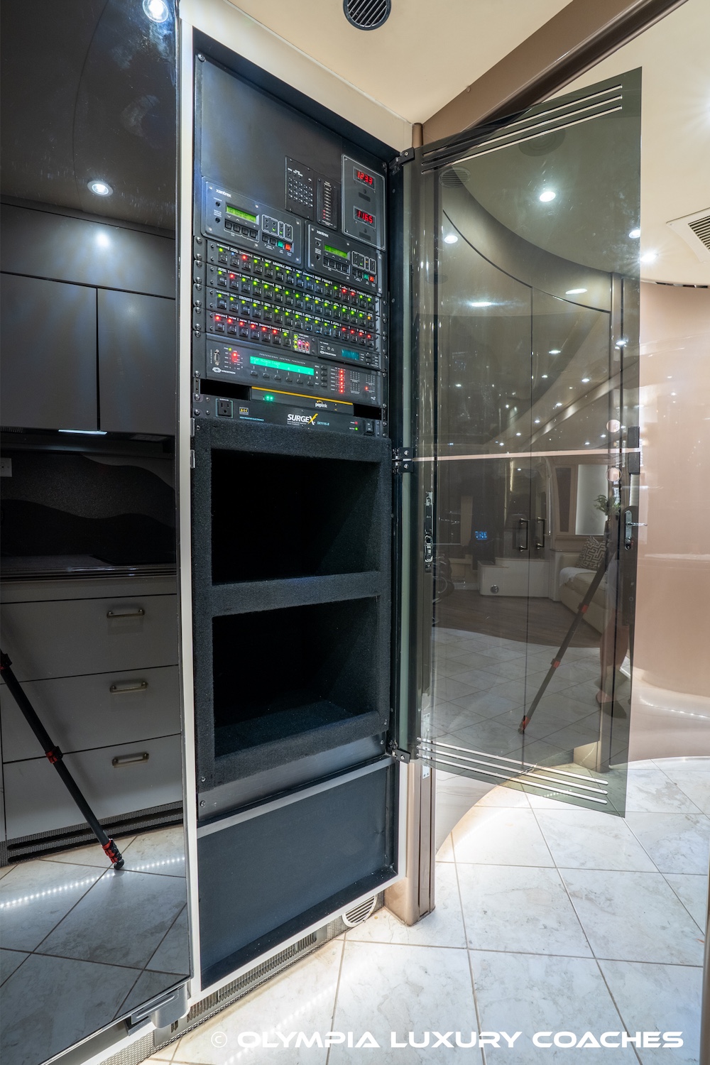 2006 Prevost Legendary XLII For Sale