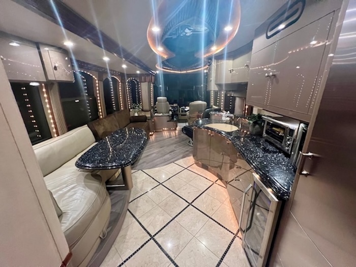 2006 Prevost Liberty XLII For Sale