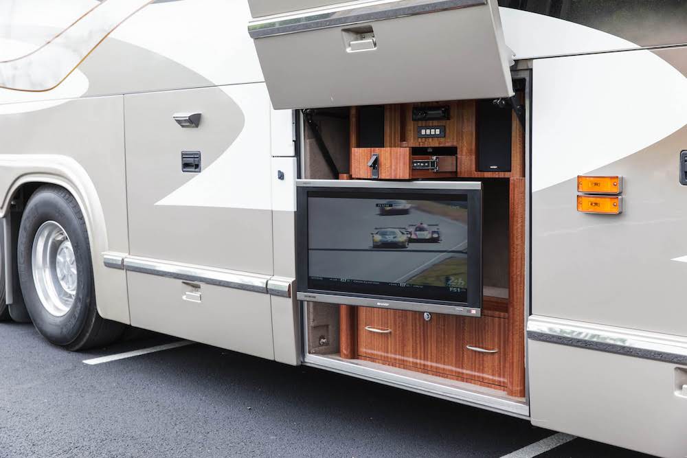 2006 Prevost Marathon H3-45 For Sale