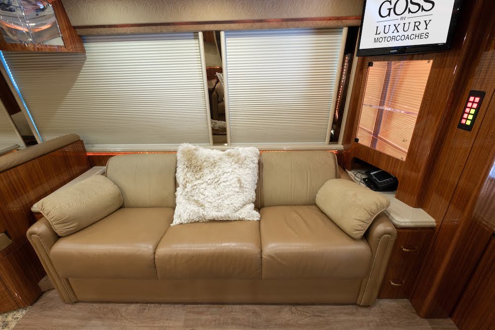 2006 Prevost Marathon H3-45 For Sale