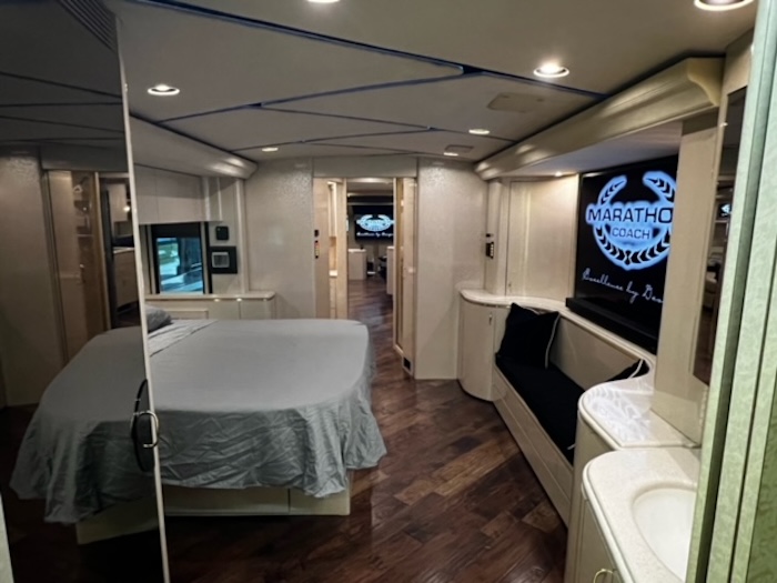 2006 Prevost Marathon H3-45 For Sale