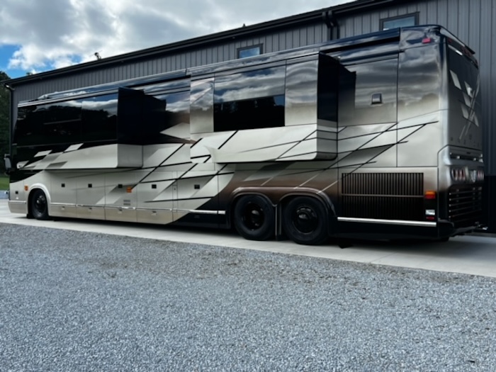 2006 Prevost Marathon H3-45 For Sale