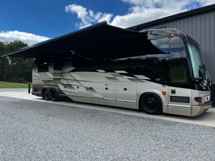 2006 Prevost Marathon H3-45 For Sale