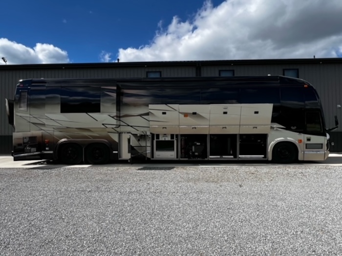 2006 Prevost Marathon H3-45 For Sale