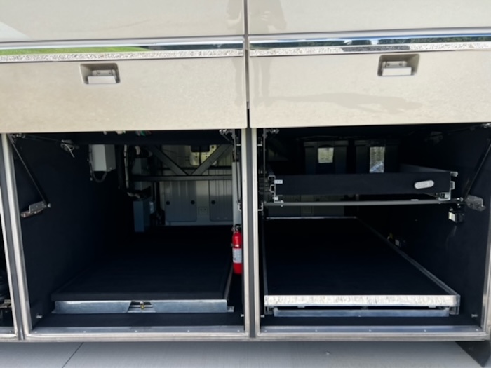 2006 Prevost Marathon H3-45 For Sale