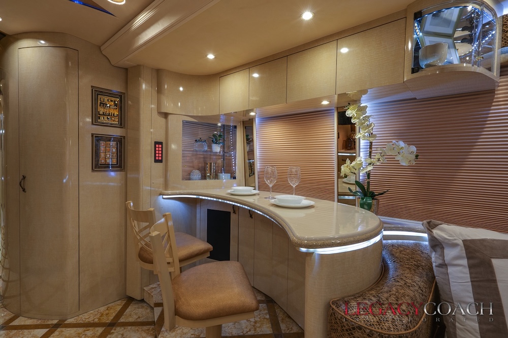 2006 Prevost Marathon H3-45 For Sale