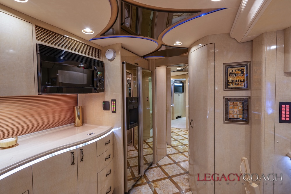 2006 Prevost Marathon H3-45 For Sale