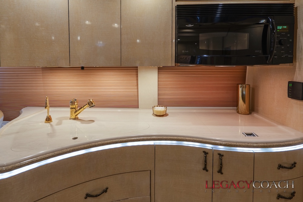 2006 Prevost Marathon H3-45 For Sale