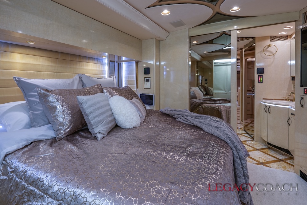 2006 Prevost Marathon H3-45 For Sale