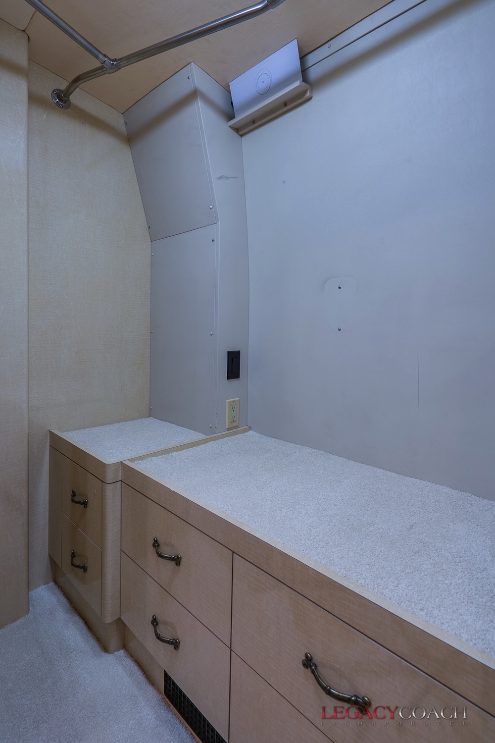 2006 Prevost Marathon H3-45 For Sale