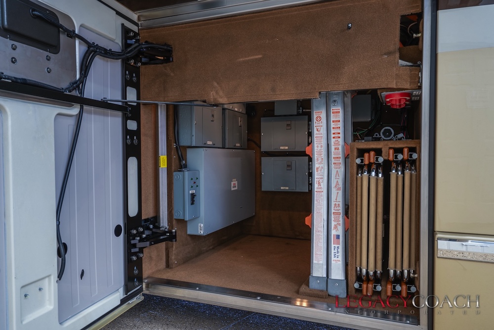 2006 Prevost Marathon H3-45 For Sale