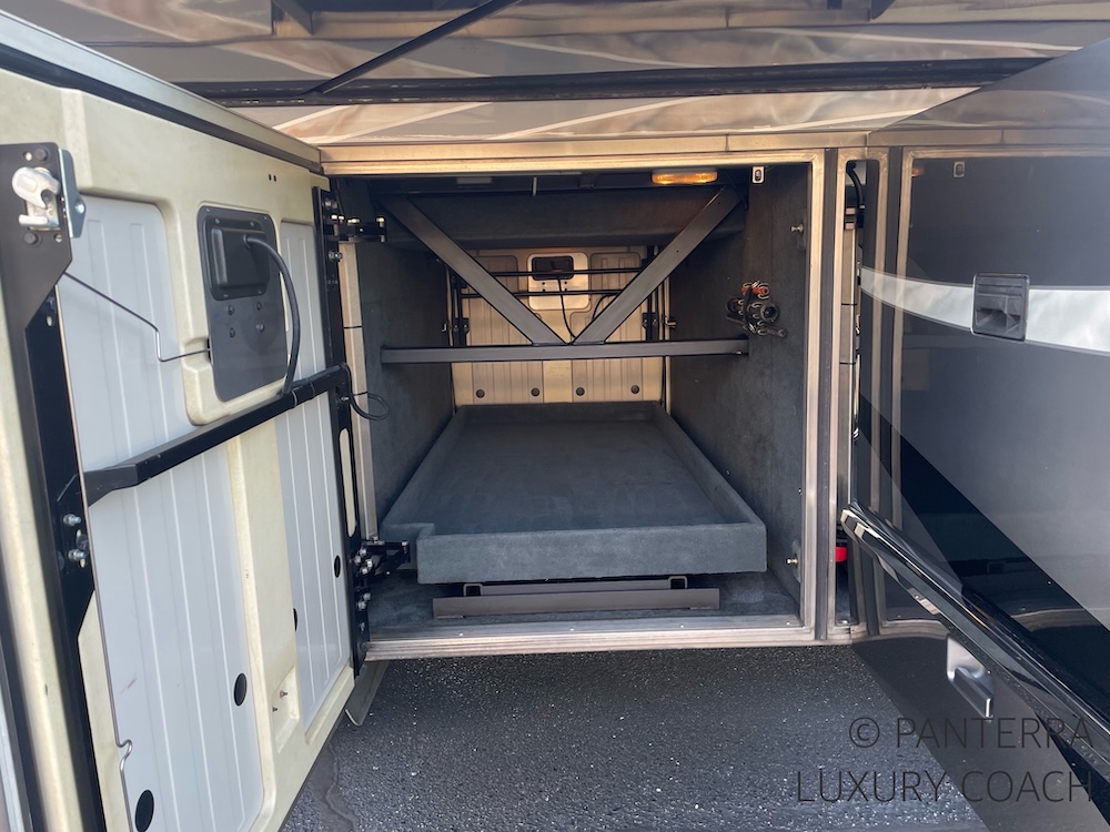 2006 Prevost Marathon H3-45 For Sale