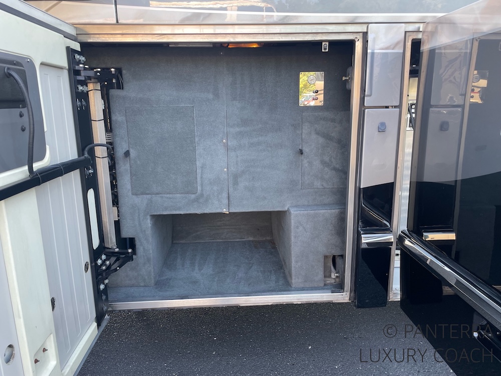 2006 Prevost Marathon H3-45 For Sale