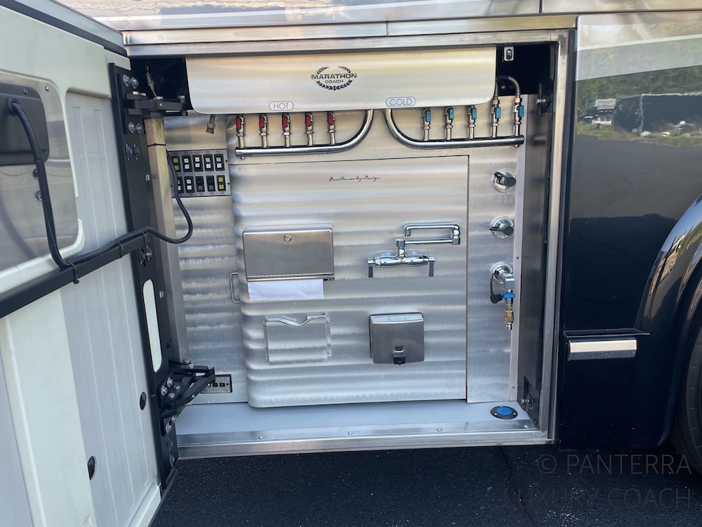 2006 Prevost Marathon H3-45 For Sale