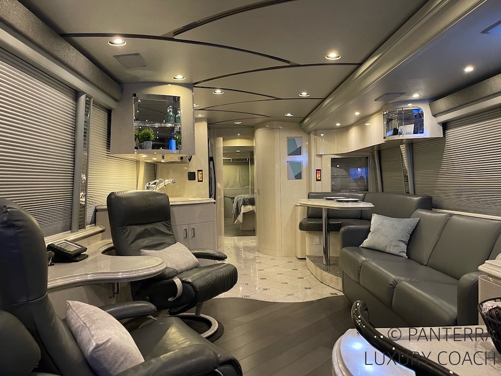 2006 Prevost Marathon H3-45 For Sale