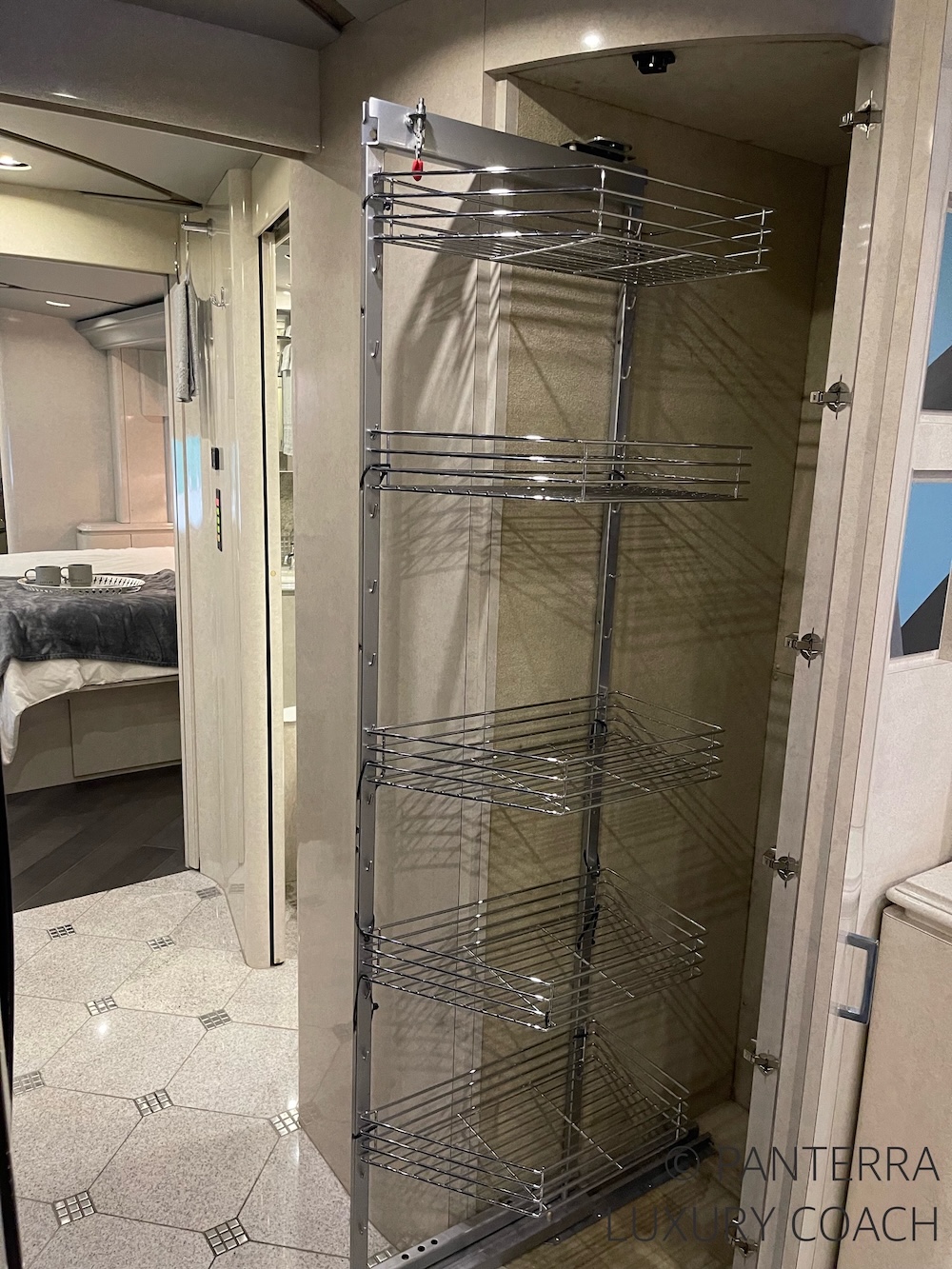2006 Prevost Marathon H3-45 For Sale