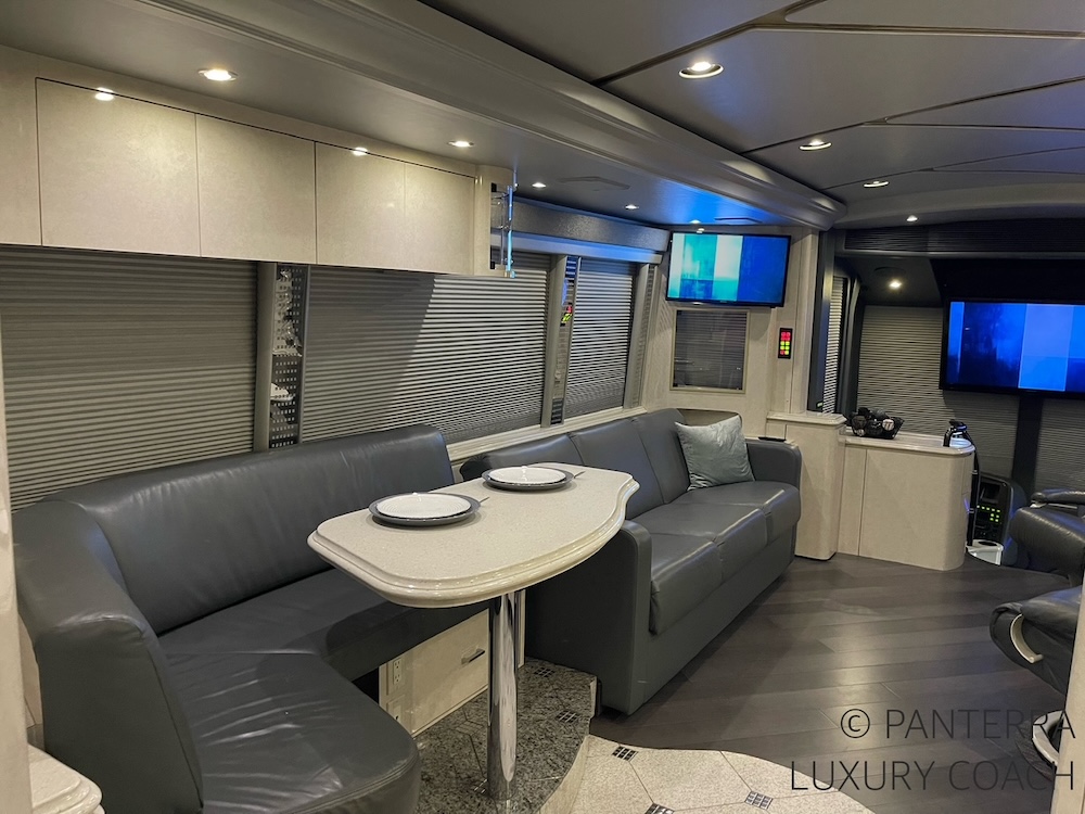 2006 Prevost Marathon H3-45 For Sale