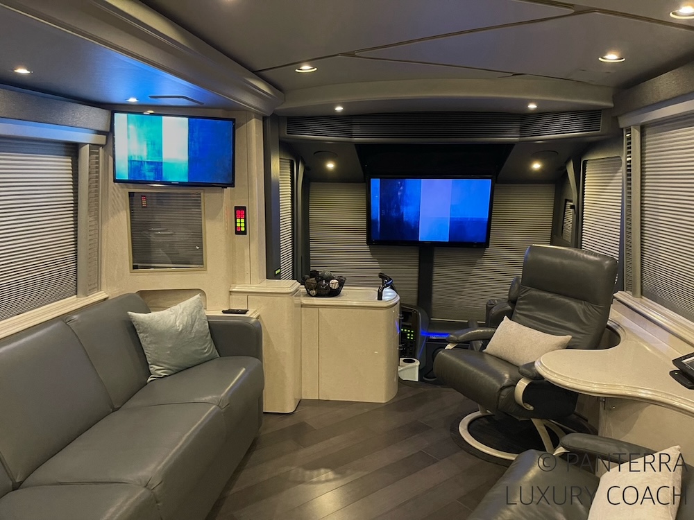 2006 Prevost Marathon H3-45 For Sale