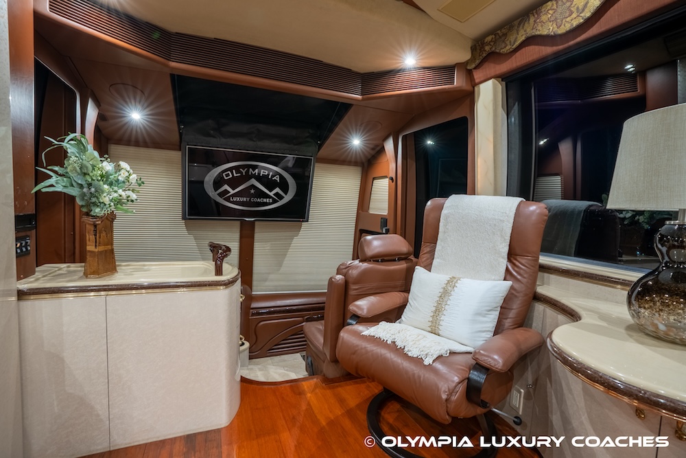 2006 Prevost Marathon H3-45 For Sale