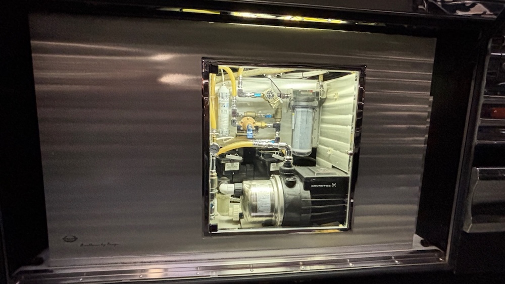 2006 Prevost Marathon XLII For Sale