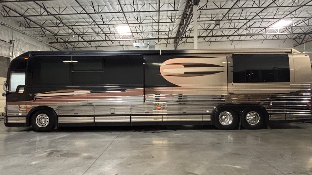 2006 Prevost Marathon XLII For Sale