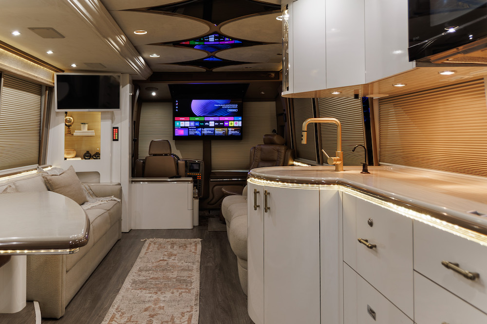 2006 Prevost Marathon XLII For Sale