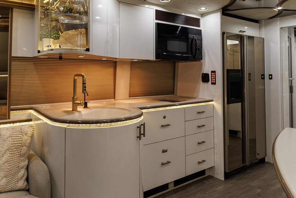 2006 Prevost Marathon XLII For Sale