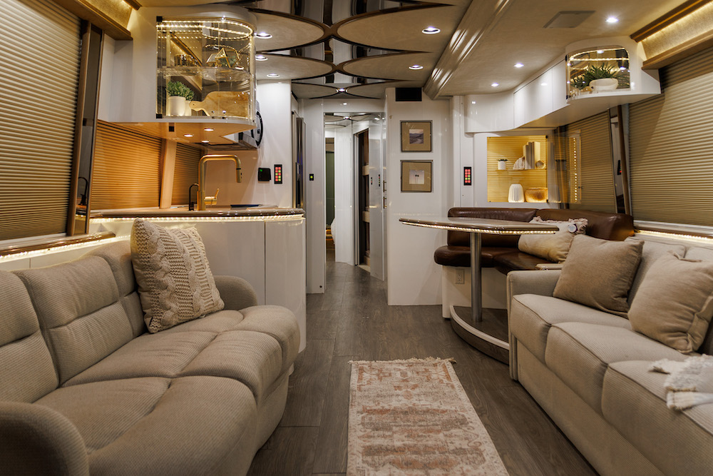 2006 Prevost Marathon XLII For Sale