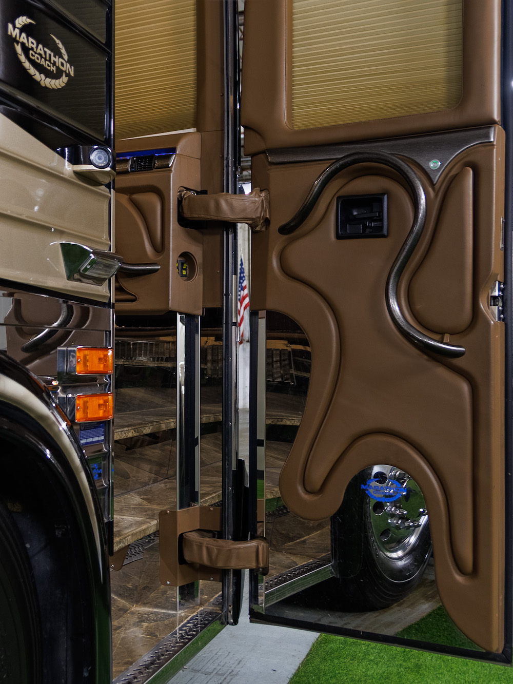 2006 Prevost Marathon XLII For Sale