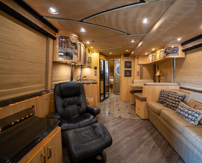 2006 Prevost Marathon XLII For Sale